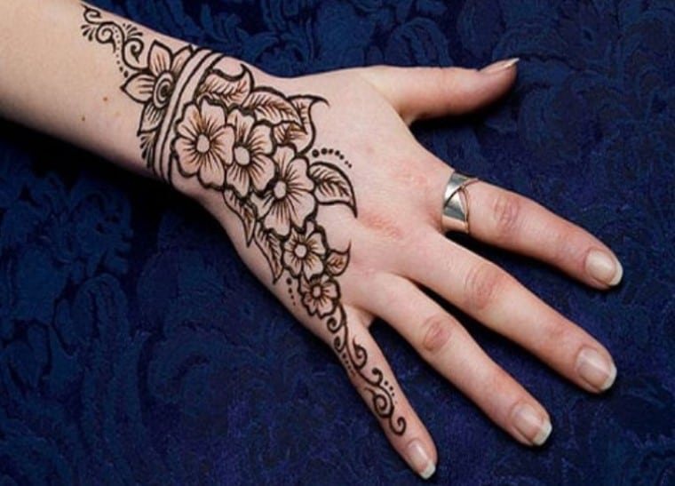 Detail Gambar Henna Yg Simple Dan Cantik Nomer 31