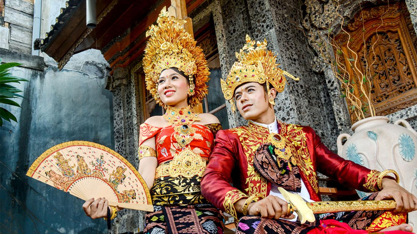 Detail Contoh Gambar Pakaian Adat Bali Nomer 14