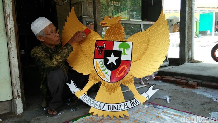 Detail Contoh Gambar Pancasila Nomer 7