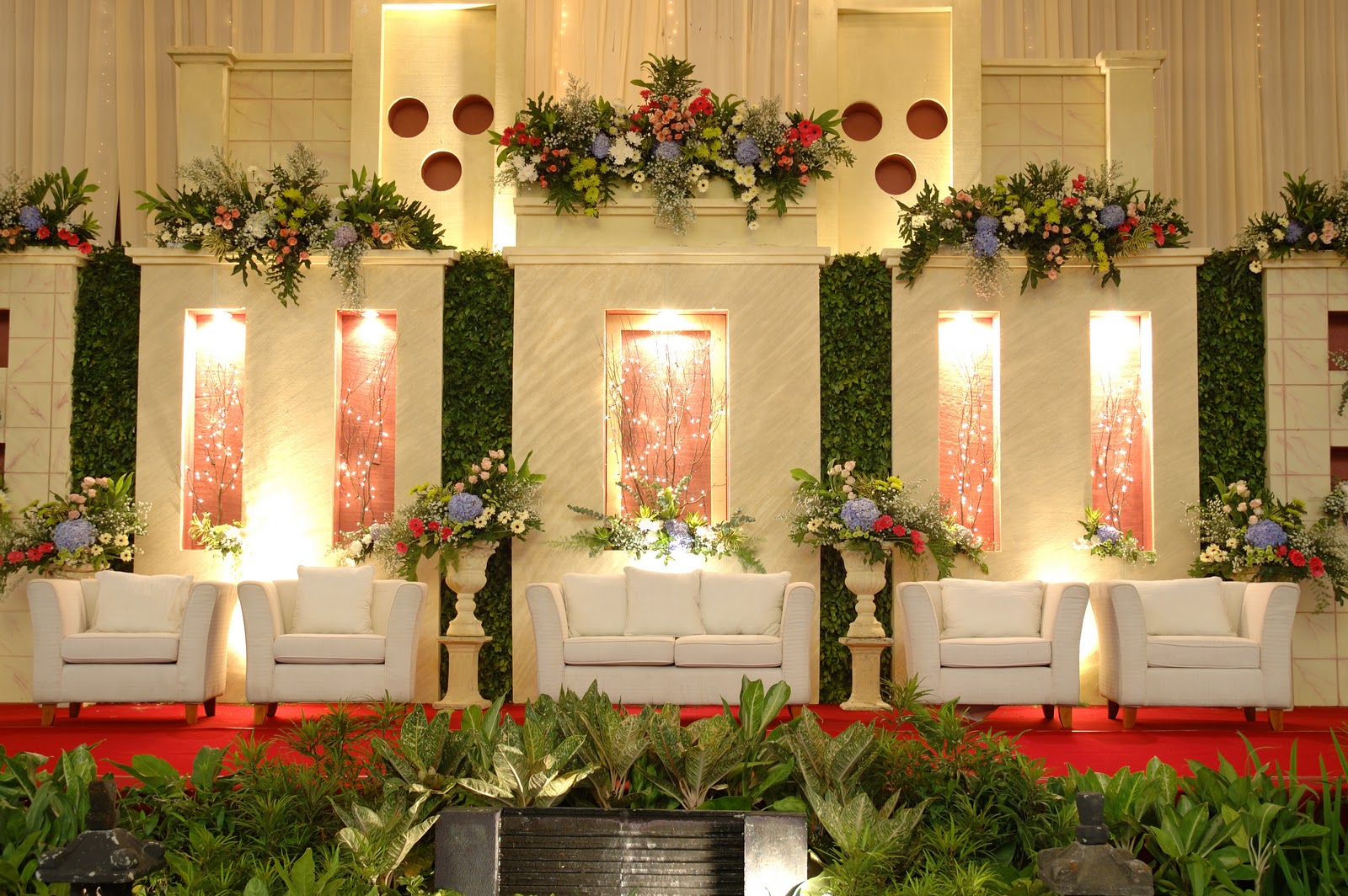 Detail Contoh Gambar Pelaminan Pengantin Nomer 31