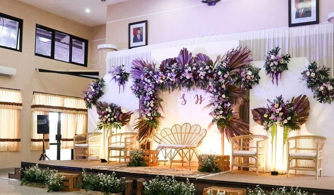 Detail Contoh Gambar Pelaminan Pengantin Nomer 42