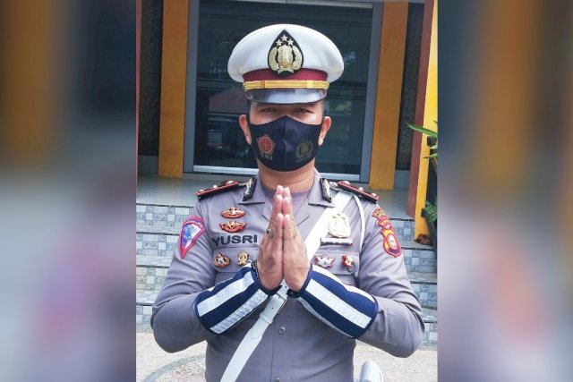 Detail Contoh Gambar Polisi Nomer 27