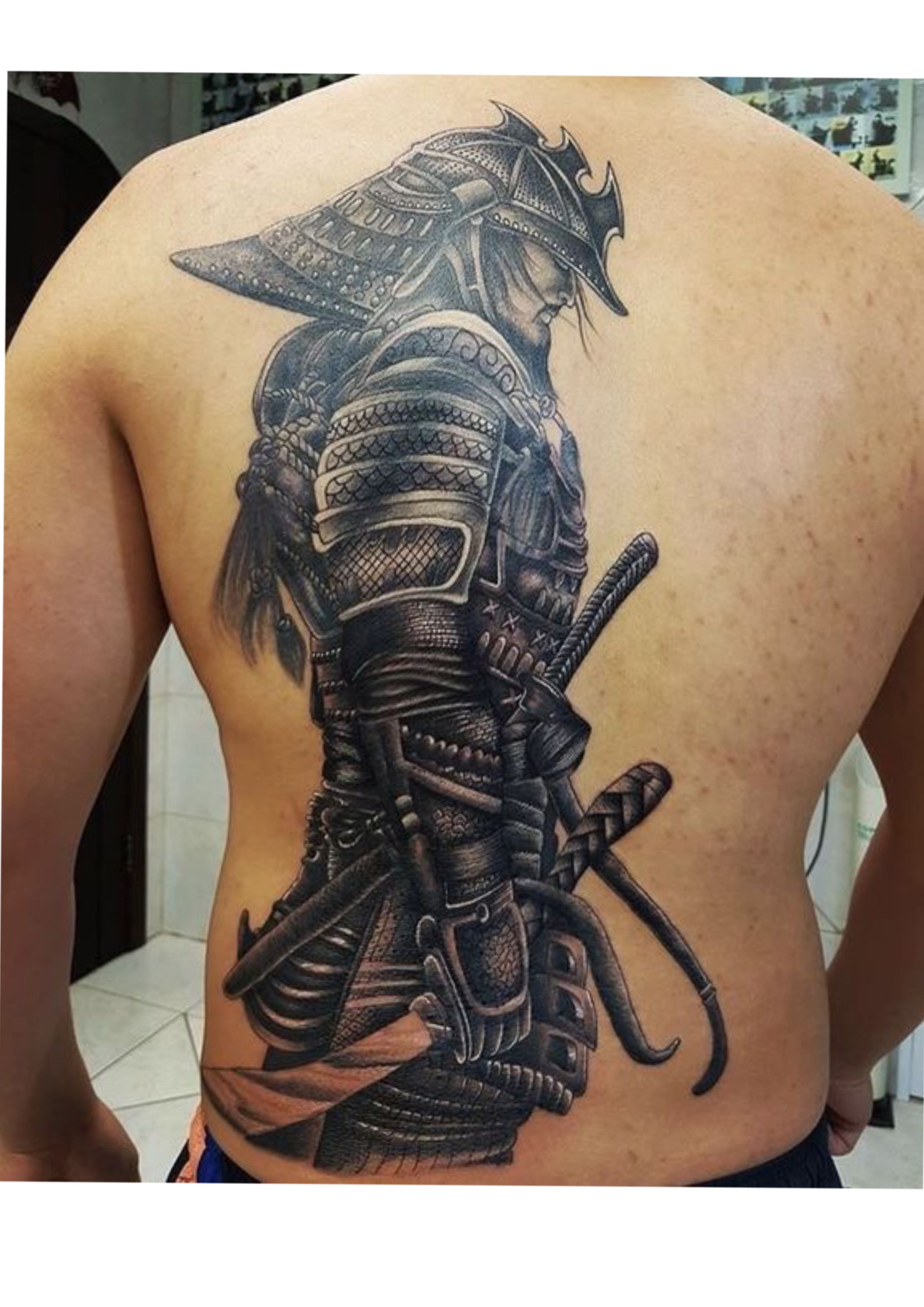 Detail Contoh Gambar Tato Di Punggung Nomer 36