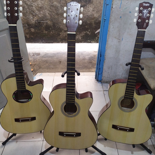 Detail Contoh Gitar Tanam Besi Nomer 33