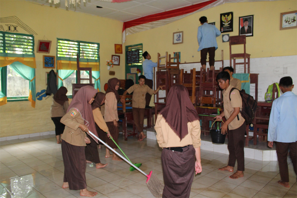 Detail Contoh Gotong Royong Di Sekolah Nomer 16