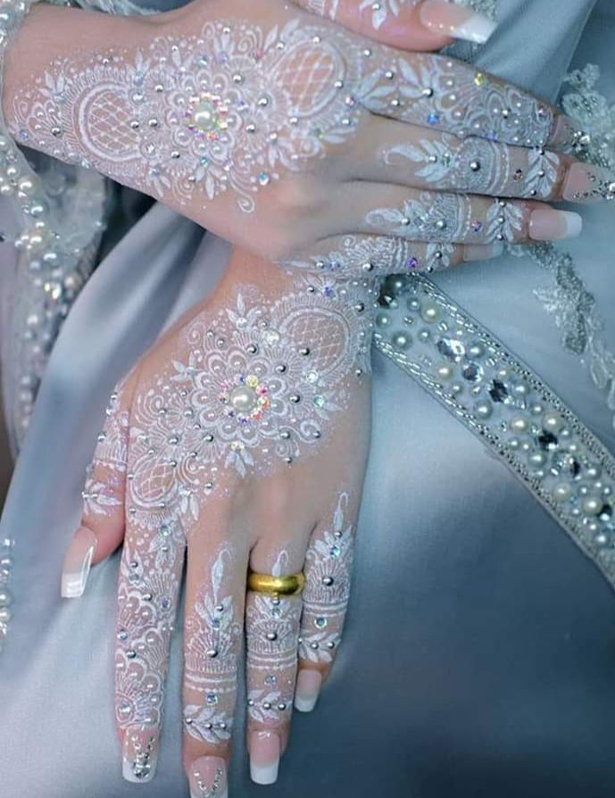 Detail Contoh Henna Putih Pengantin Nomer 2