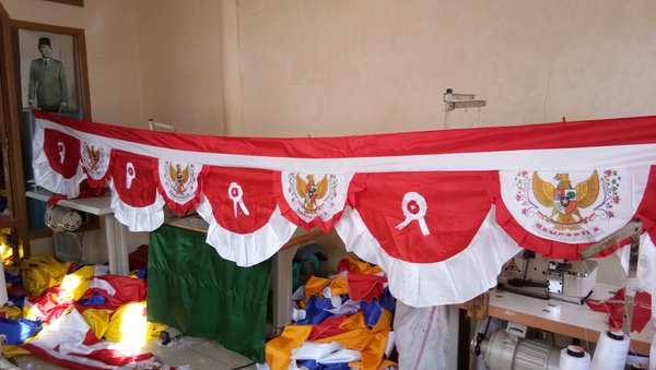 Detail Gambar Hiasan Bendera Merah Putih Nomer 14