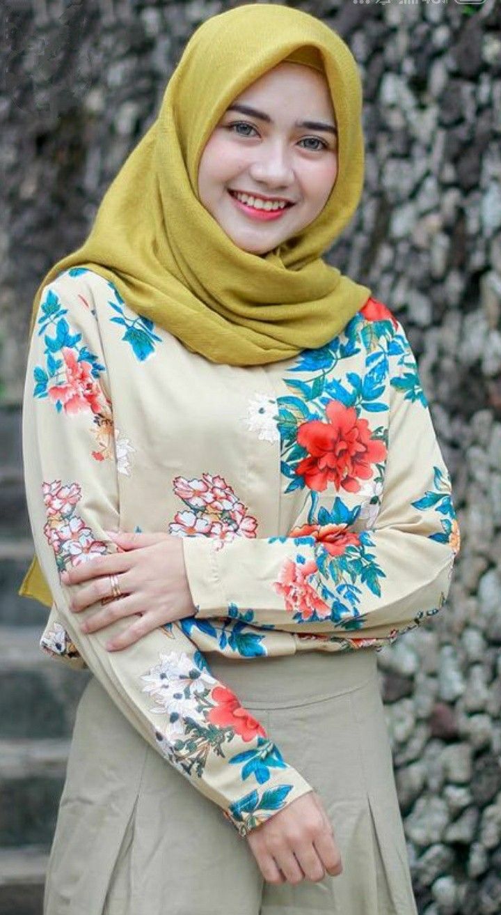 Detail Gambar Hijab Cantik Dan Simple Nomer 22