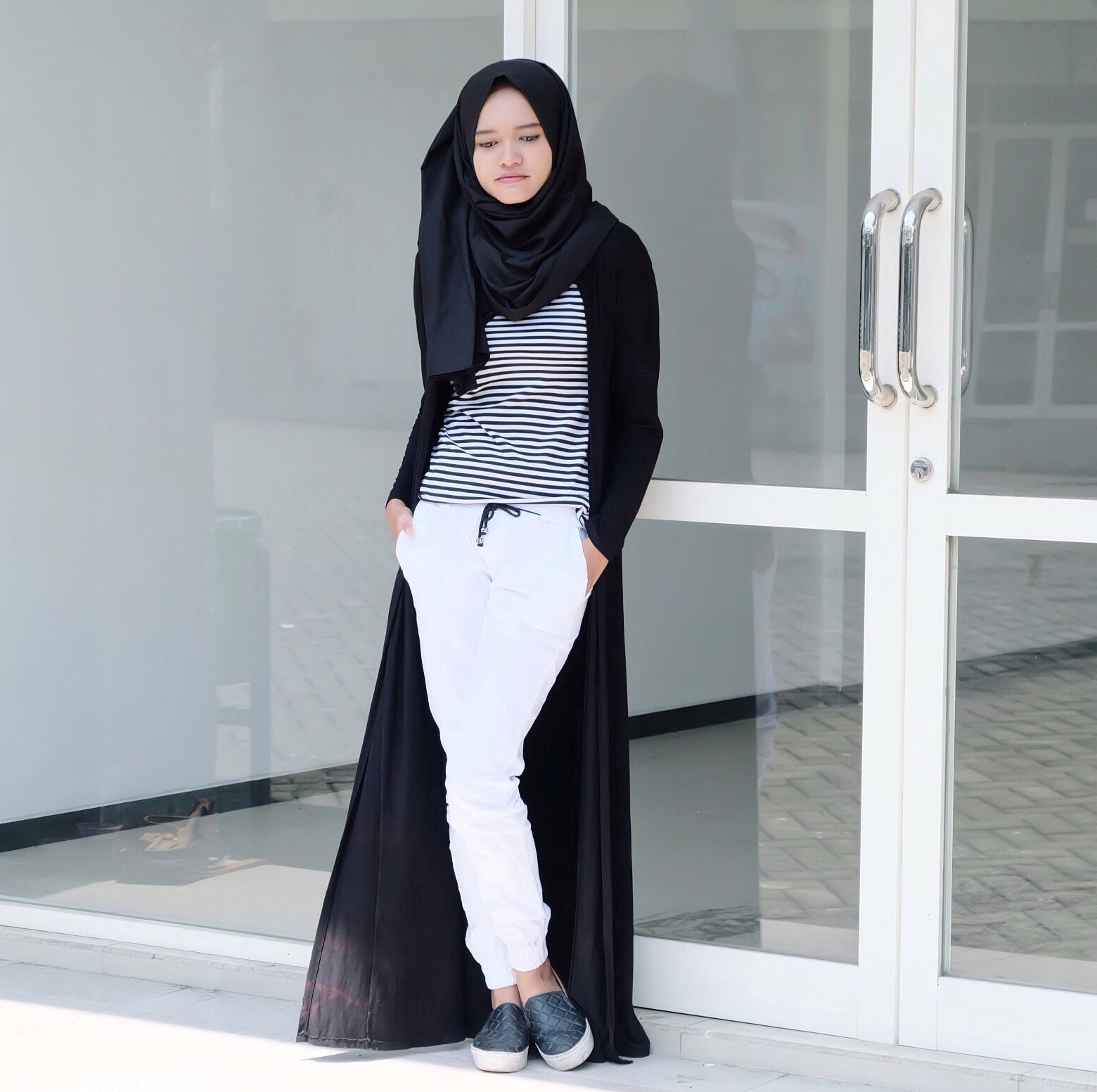 Detail Gambar Hijab Celana Jogger Wanita Nomer 30