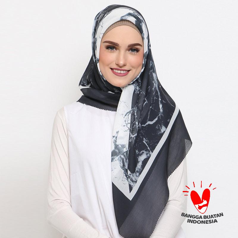 Detail Gambar Hijab Hitam Putih Nomer 30
