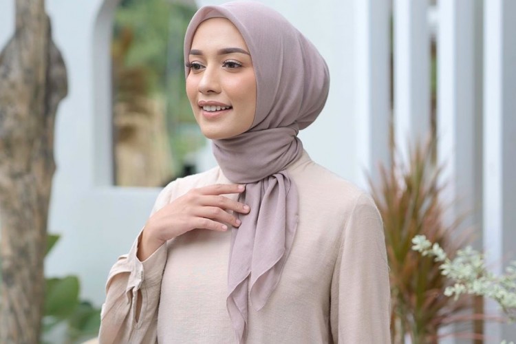 Detail Gambar Hijab Segi Empat Nomer 52