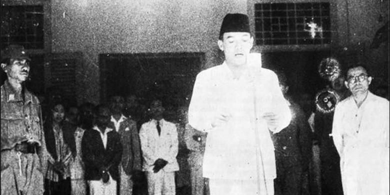 Detail Gambar Hitam Putih Bung Karno Nomer 39