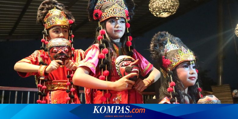 Detail Gambar Hitam Putih Tari Jawa Timur Nomer 33