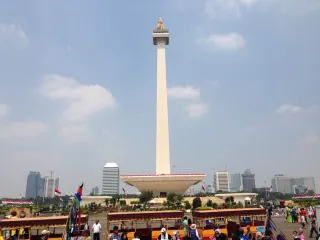 Detail Gambar Holiday Kartun Gambar Souvenir Di Malioboro Nomer 42