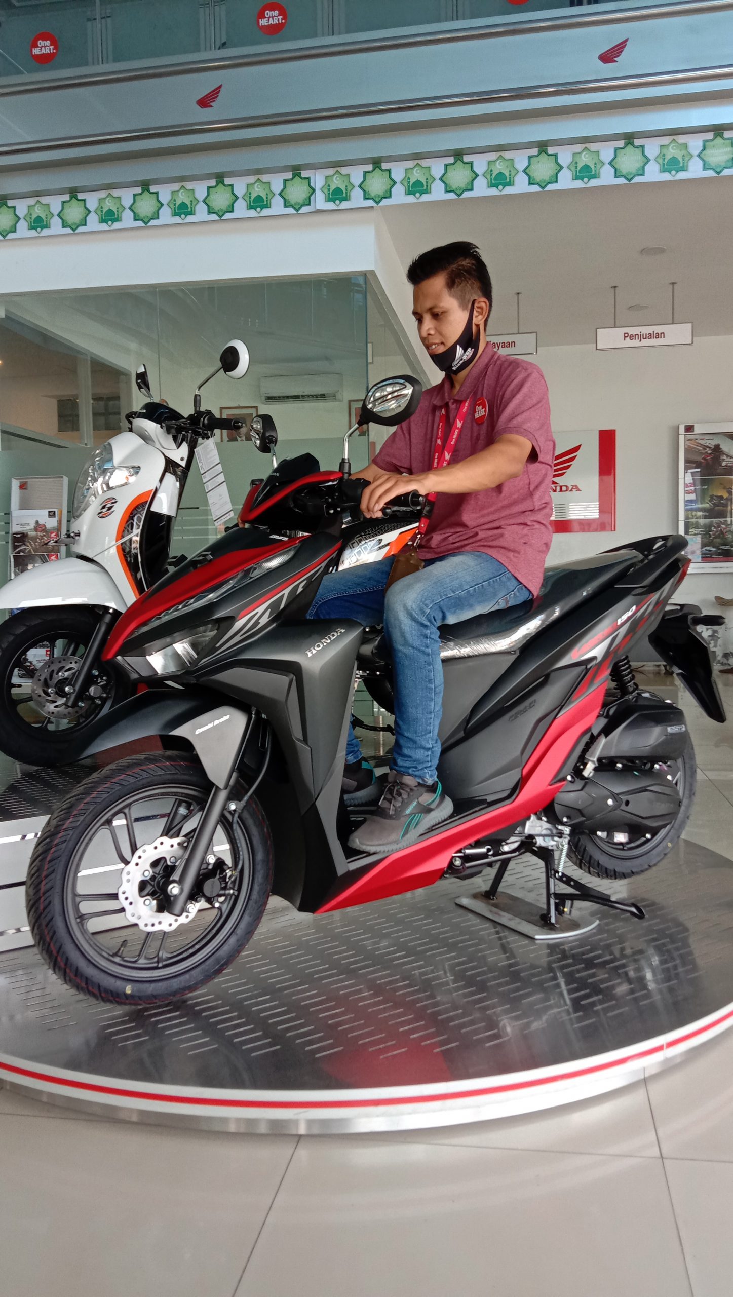 Detail Gambar Honda Vario Terbaru Nomer 46