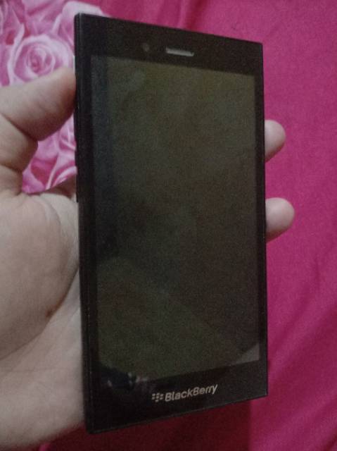 Detail Gambar Hp Blackberry Z3 Nomer 48