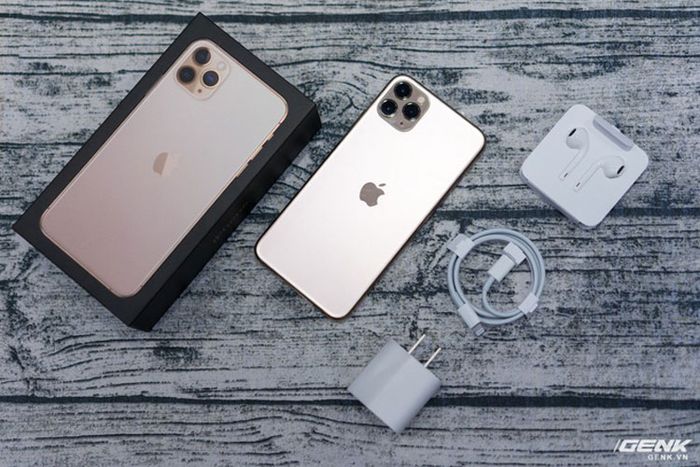 Detail Gambar Hp Iphone 11 Pro Nomer 43