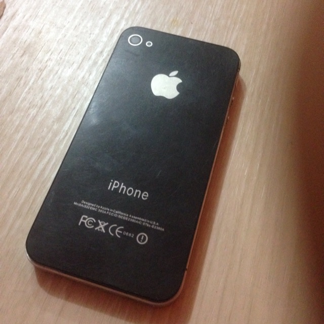 Detail Gambar Hp Iphone 4 Nomer 37