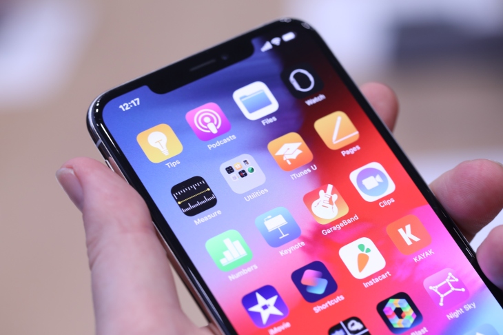 Detail Gambar Hp Iphone Xs Nomer 39