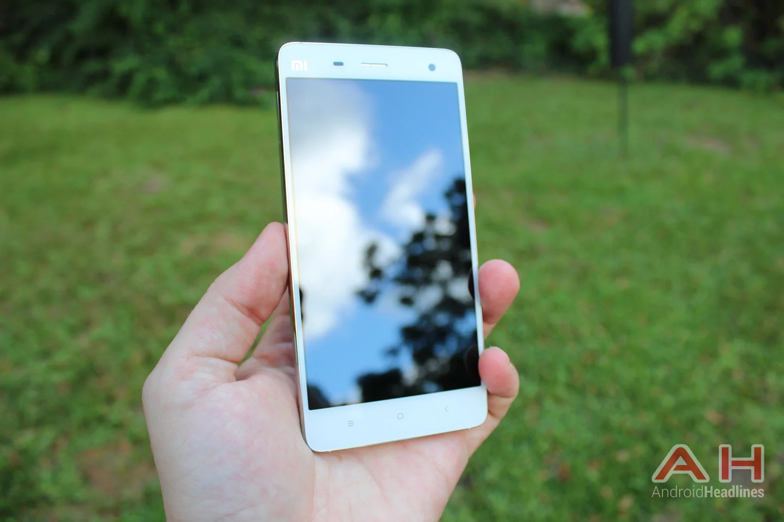 Detail Gambar Hp Mi4 Nomer 26