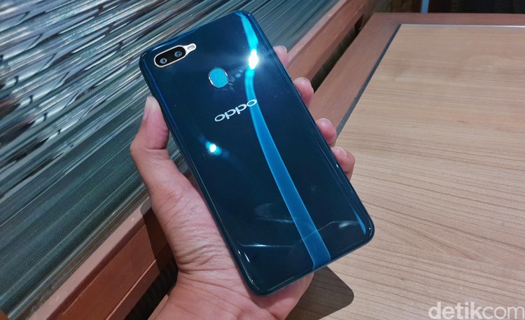 Detail Gambar Hp Oppo A7 Nomer 18