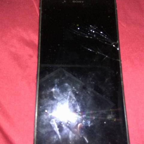 Detail Gambar Hp Pecah Nomer 19