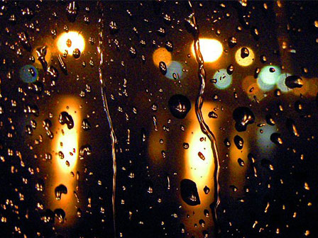Detail Gambar Hujan Di Malam Hari Nomer 6