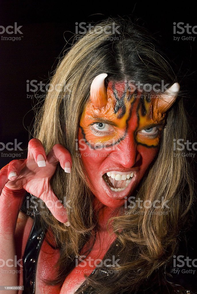 Detail Gambar Iblis Wanita Nomer 45