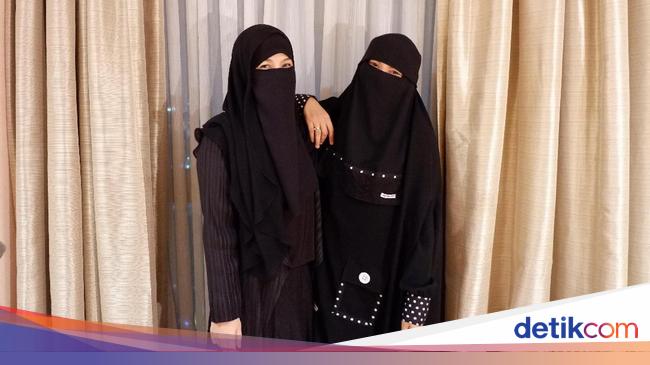 Detail Gambar Ibu Dan Anak Bercadar Nomer 6