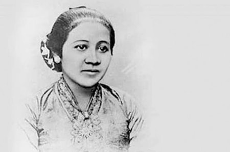 Detail Gambar Ibu Kita Kartini Asli Nomer 43