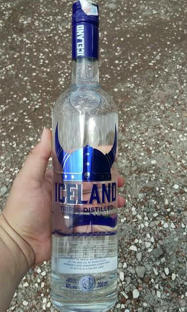 Detail Gambar Iceland Vodka Nomer 53