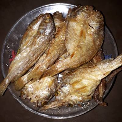 Detail Gambar Ikan Asin Goreng Nomer 9