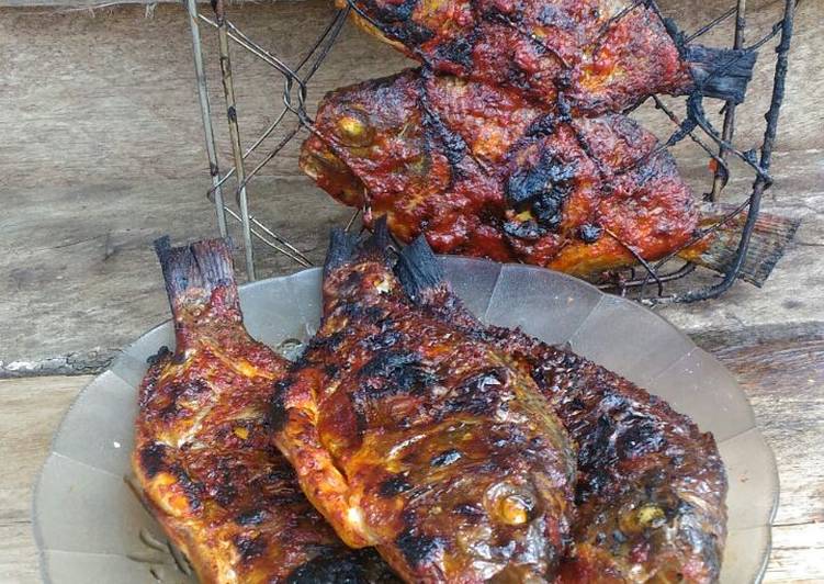 Detail Gambar Ikan Bakar Enak Nomer 20