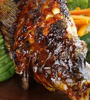 Detail Gambar Ikan Bakar Enak Nomer 31