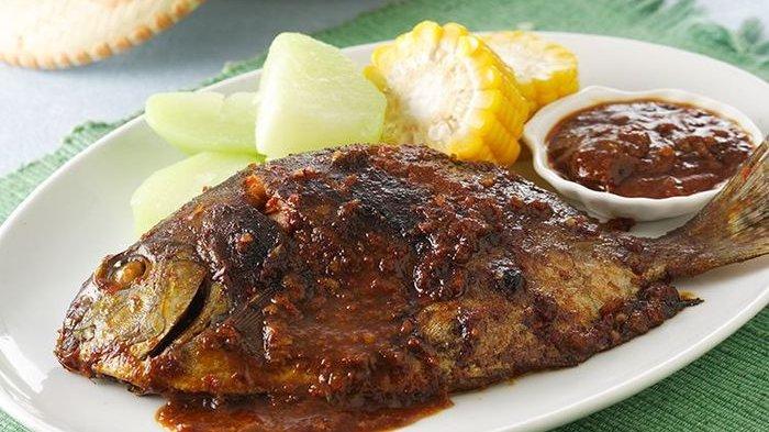 Detail Gambar Ikan Bakar Enak Nomer 49