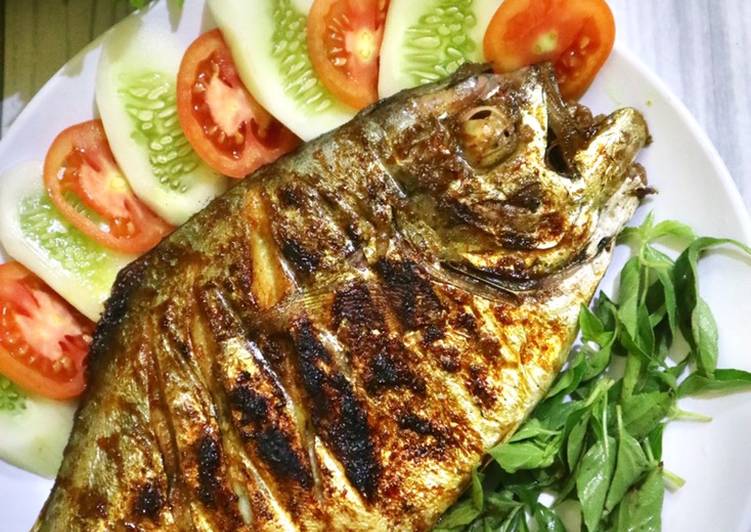 Detail Gambar Ikan Bakar Enak Nomer 9