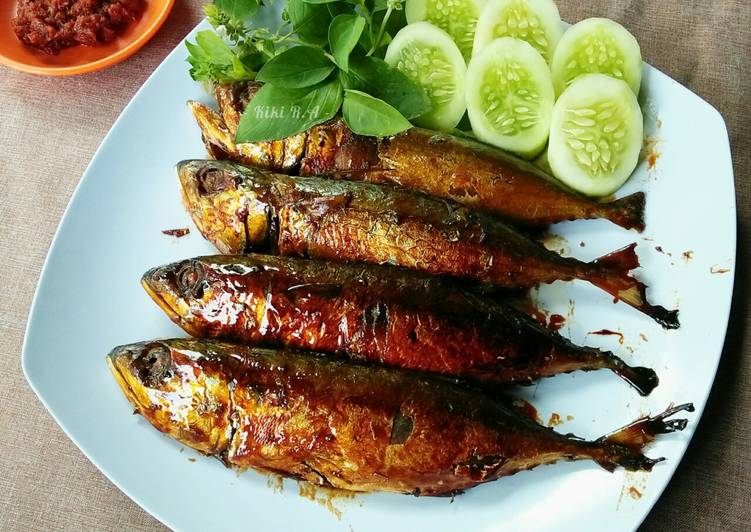 Detail Gambar Ikan Bakar Kecap Nomer 49