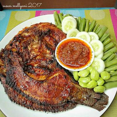 Detail Gambar Ikan Bakar Nila Nomer 19