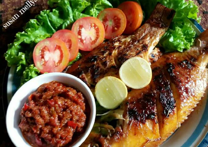 Detail Gambar Ikan Bakar Nila Nomer 43