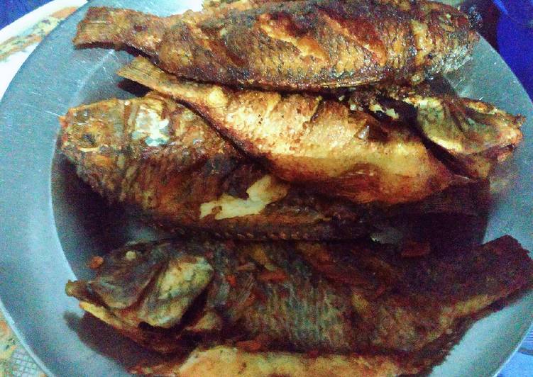 Detail Gambar Ikan Goreng Nomer 55