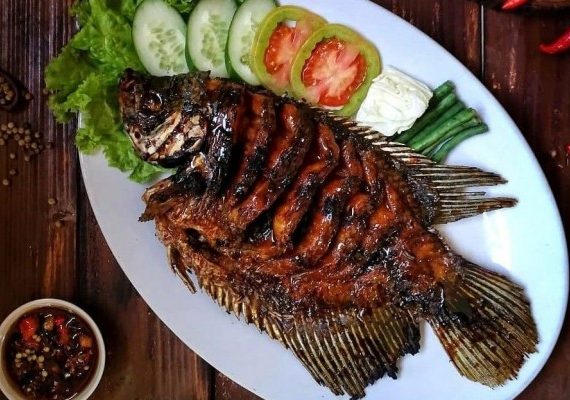 Detail Gambar Ikan Gurame Bakar Nomer 32