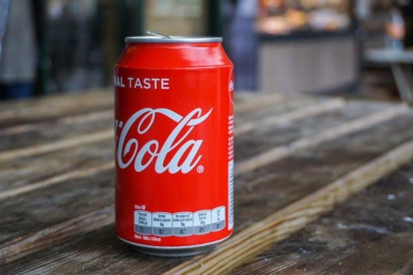 Detail Gambar Iklan Coca Cola Nomer 11