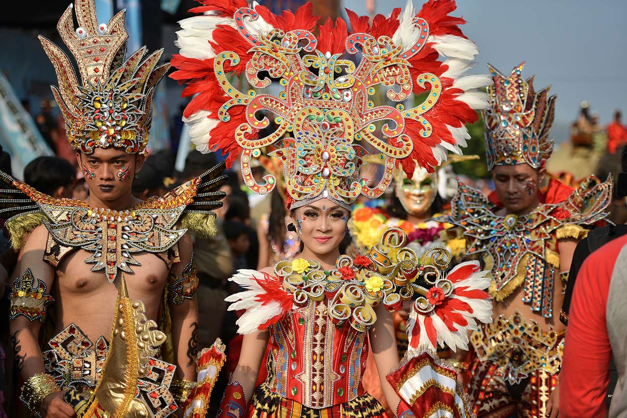 Detail Gambar Ilustrasi Pawai Budaya Tanpa Warna Nomer 53