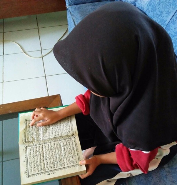 Detail Contoh Idzhar Halqi Dalam Al Quran Nomer 42