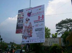 Detail Contoh Iklan Billboard Nomer 48