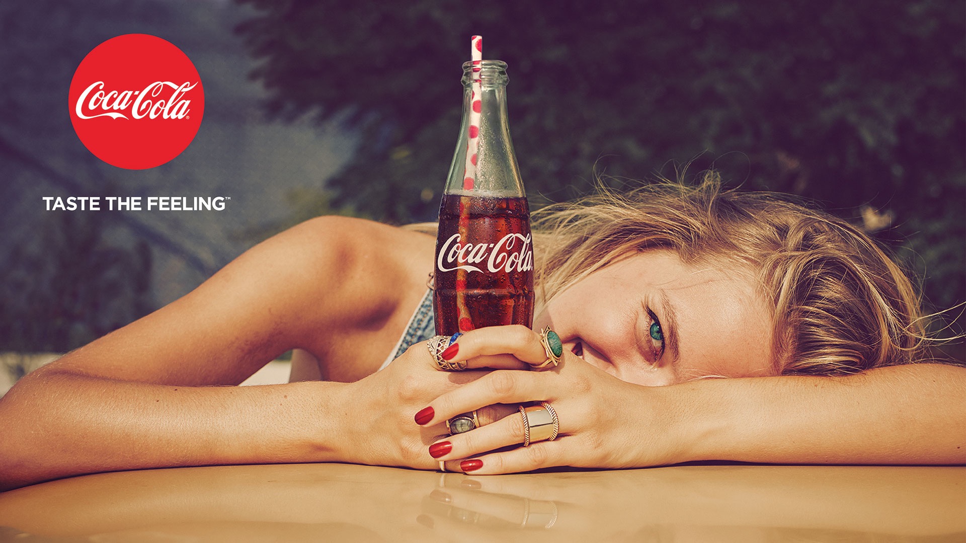 Detail Contoh Iklan Coca Cola Nomer 22