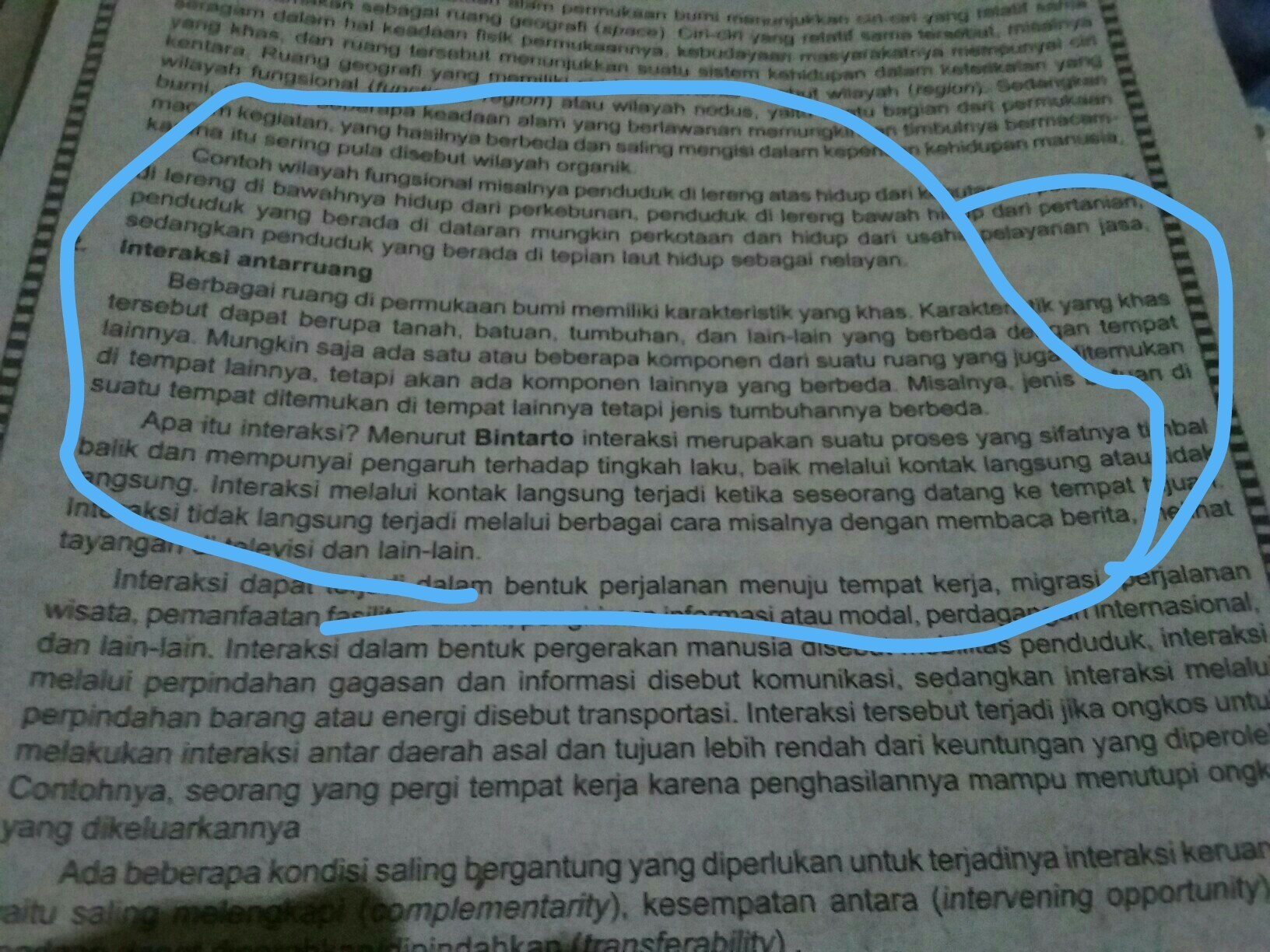 Detail Contoh Interaksi Antar Ruang Nomer 25