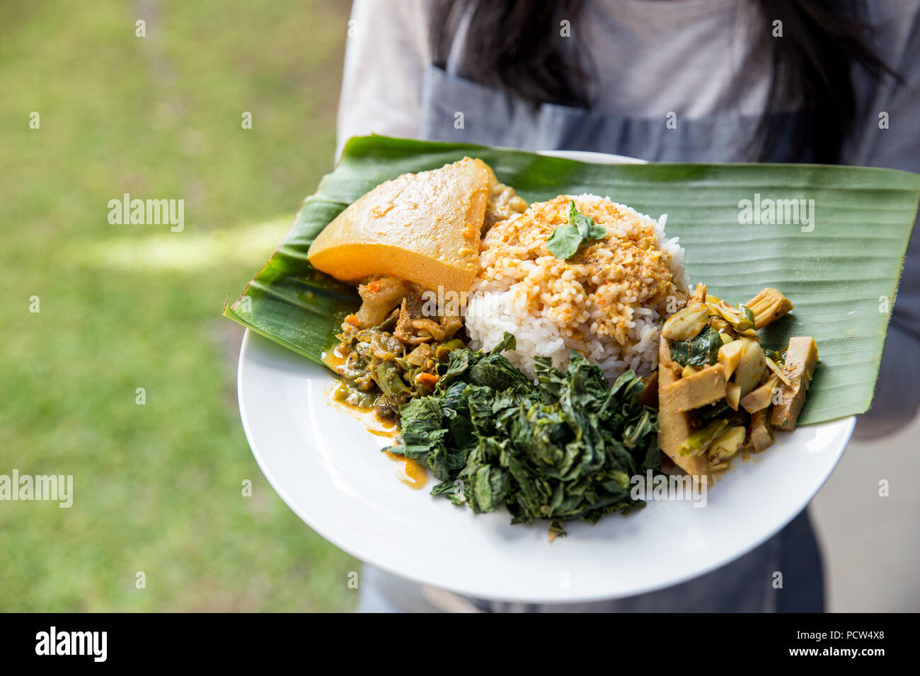 Detail Gambar Indonesia Dulu Nasi Padang Nomer 32