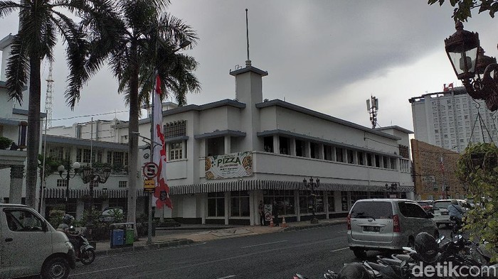 Detail Gambar Insiden Bendera Di Hotel Yamato Nomer 49