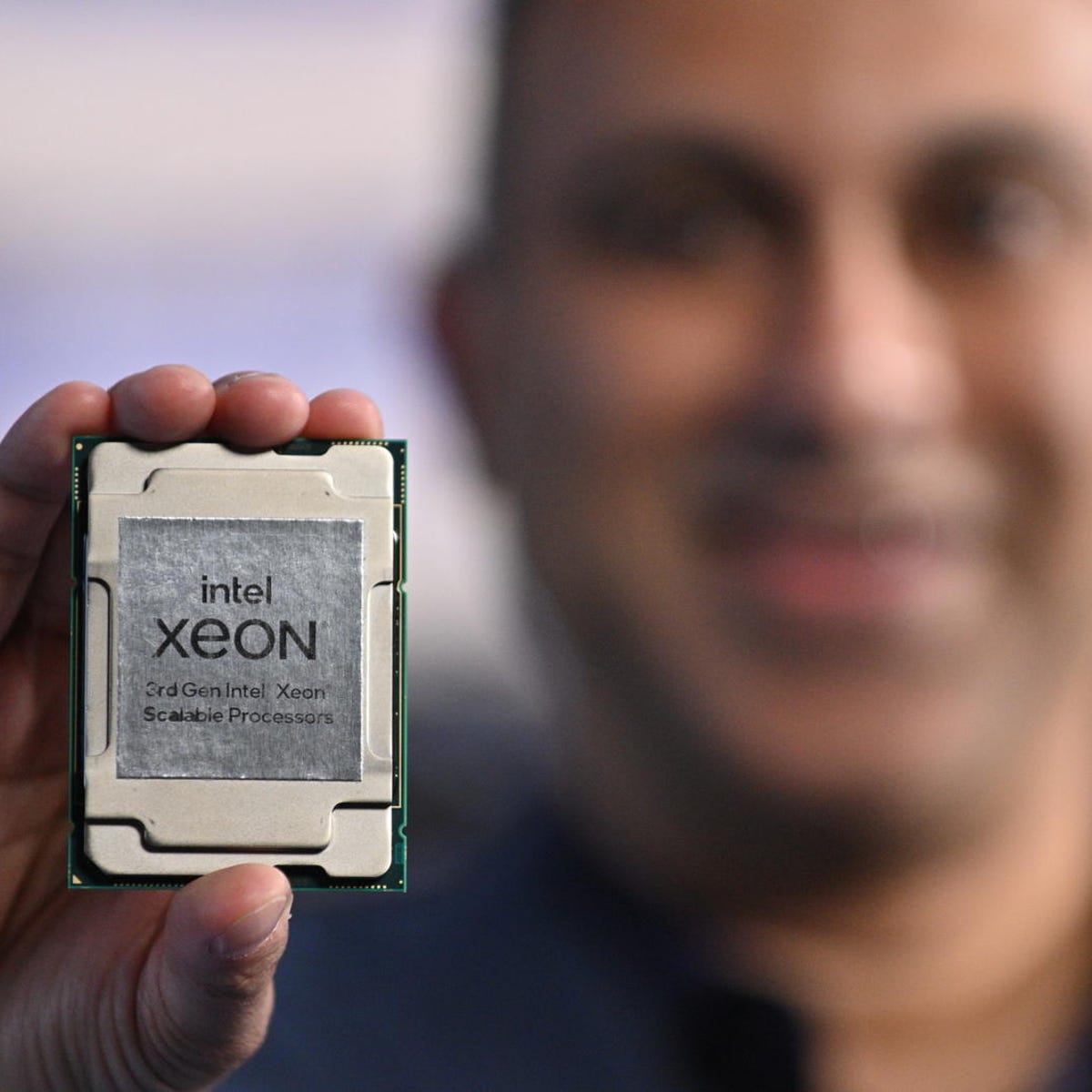 Detail Gambar Intel Xeon Nomer 22